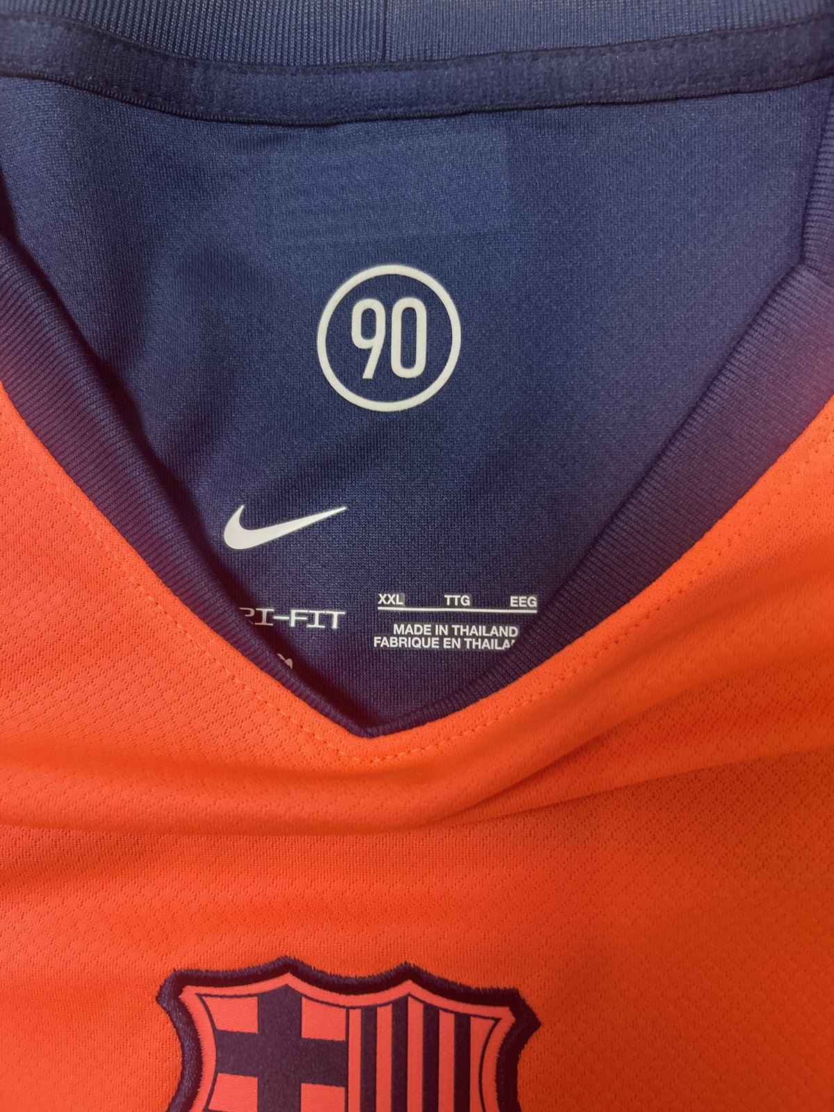 Collar with 90 badge