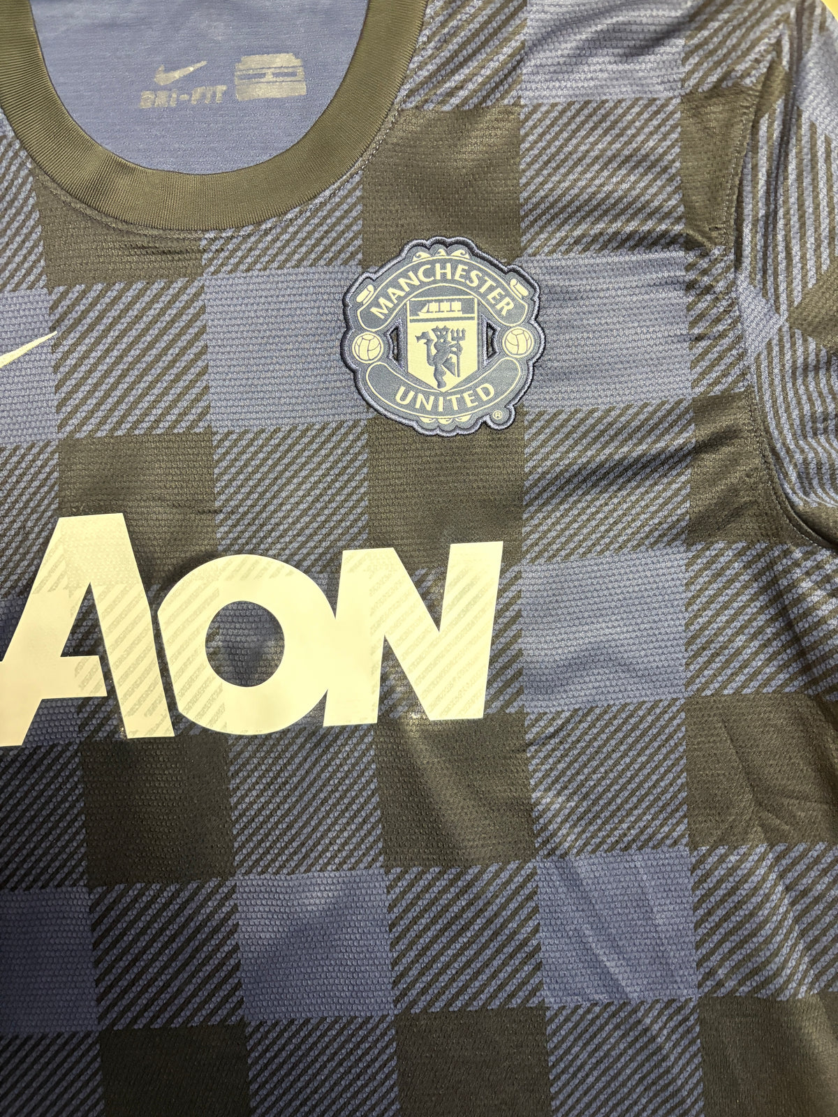 Authentic #17 Nani Manchester United 2013-2014 away Football