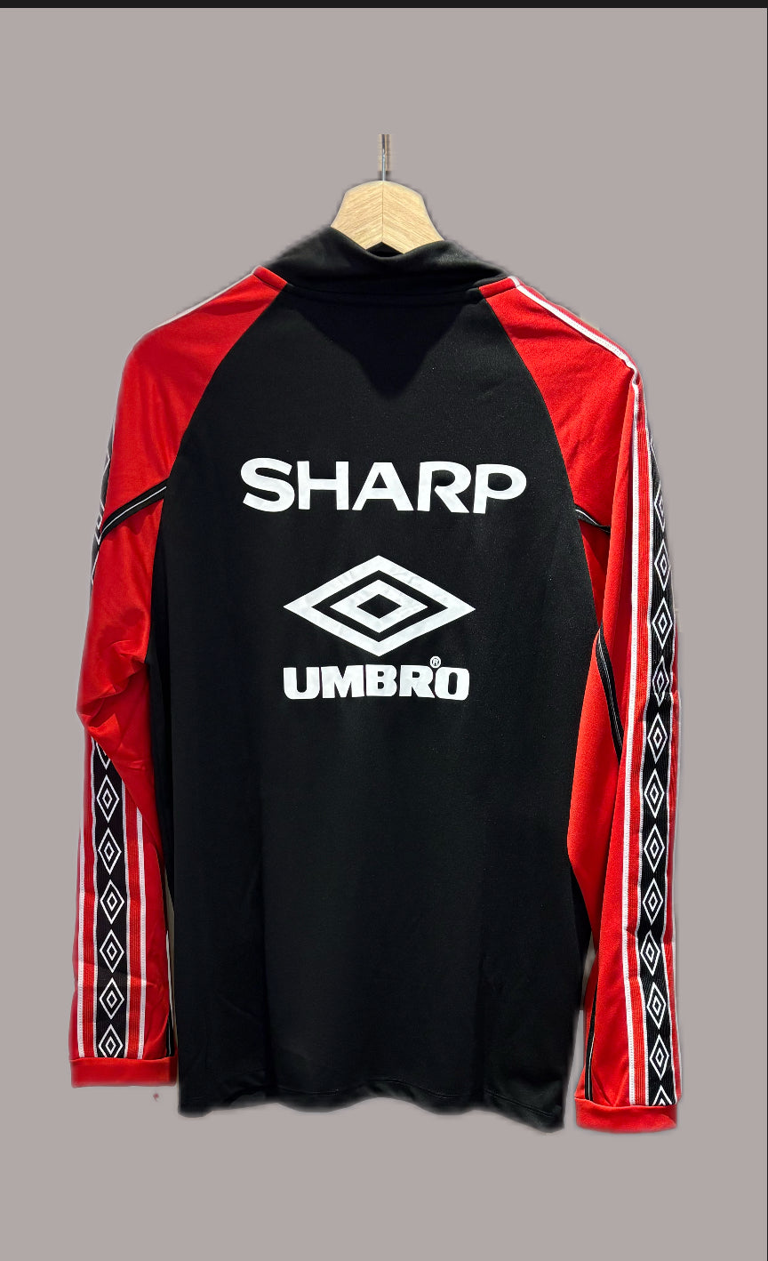 Vintage Manchester United 1998-1999 black track top