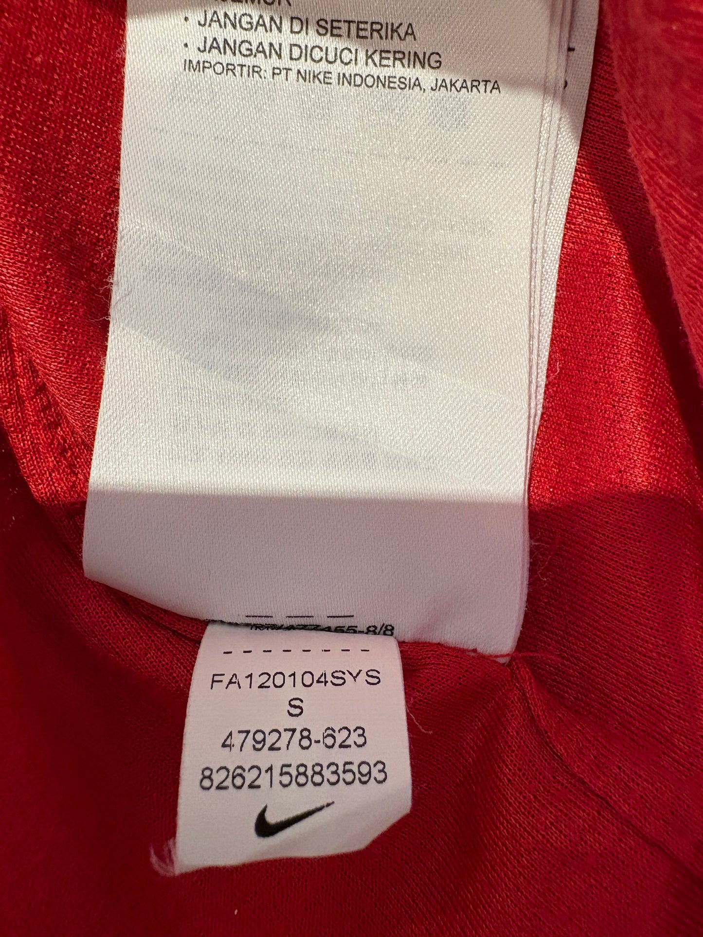 Vintage #20 V. Persie Nike 2012-13 Manchester United home football shirt