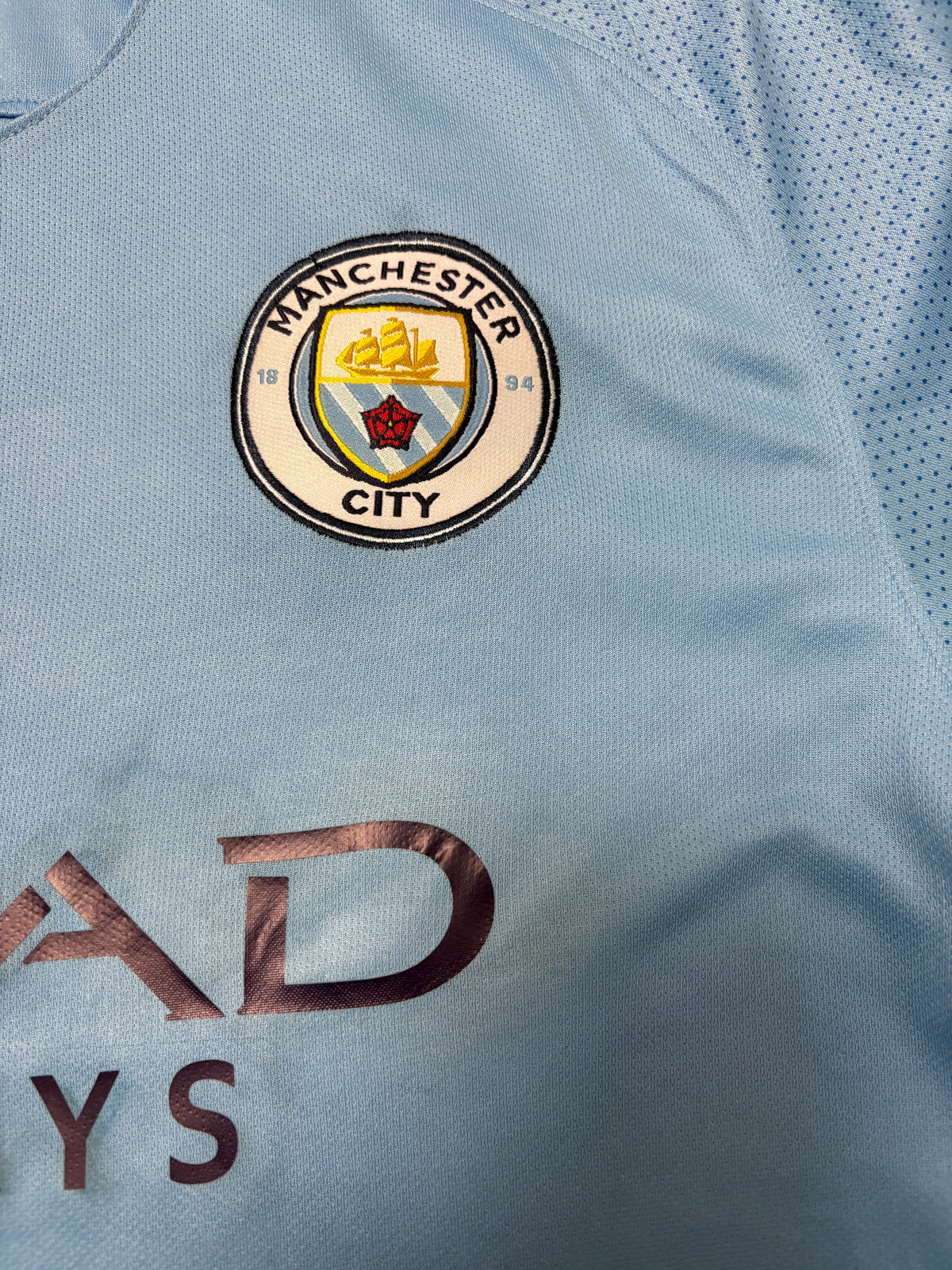 Authentic Kun Agüero #16 Manchester City 2017-18 Home football