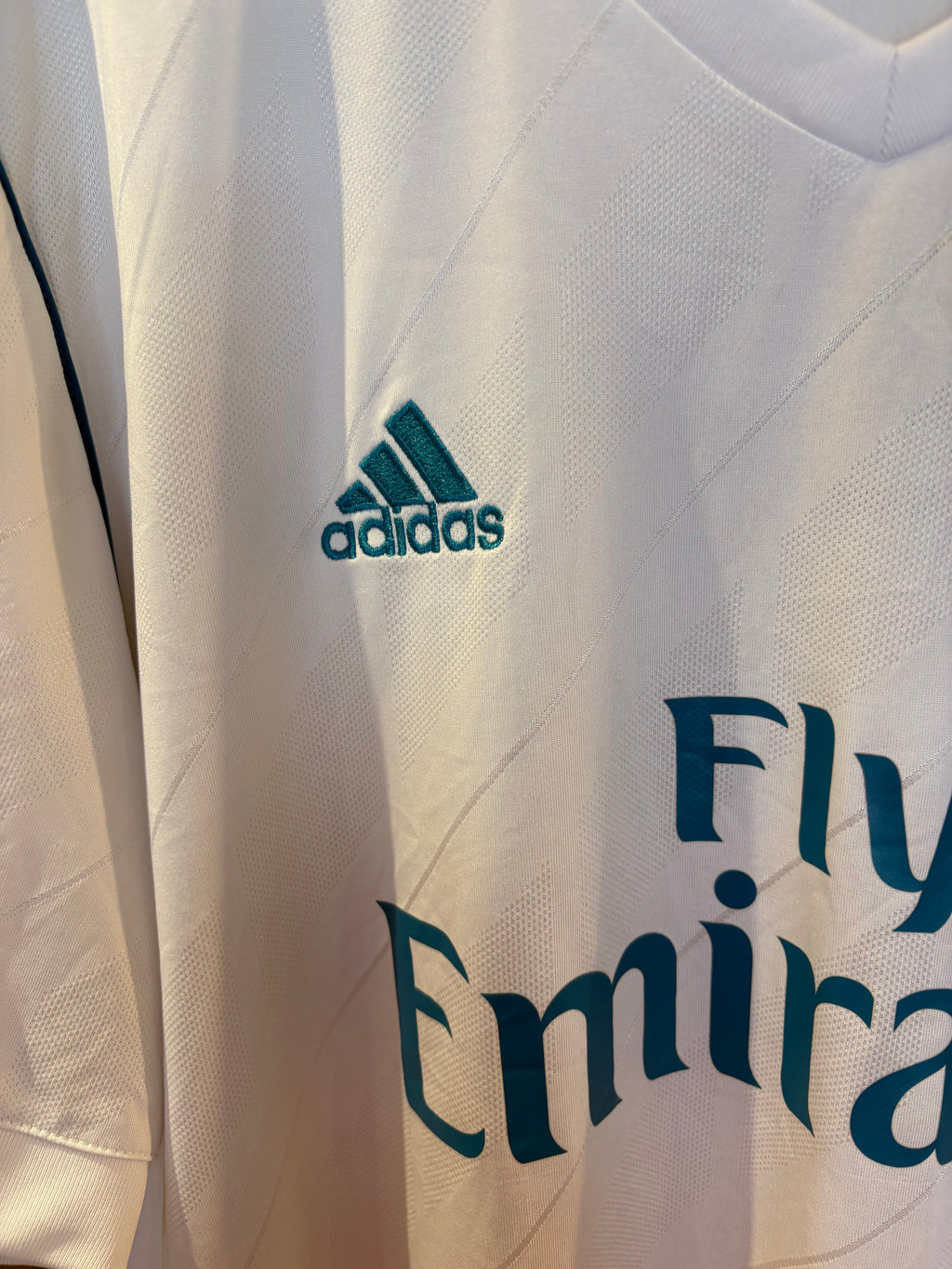 Maillot de football domicile authentique du Real Madrid 2017/18