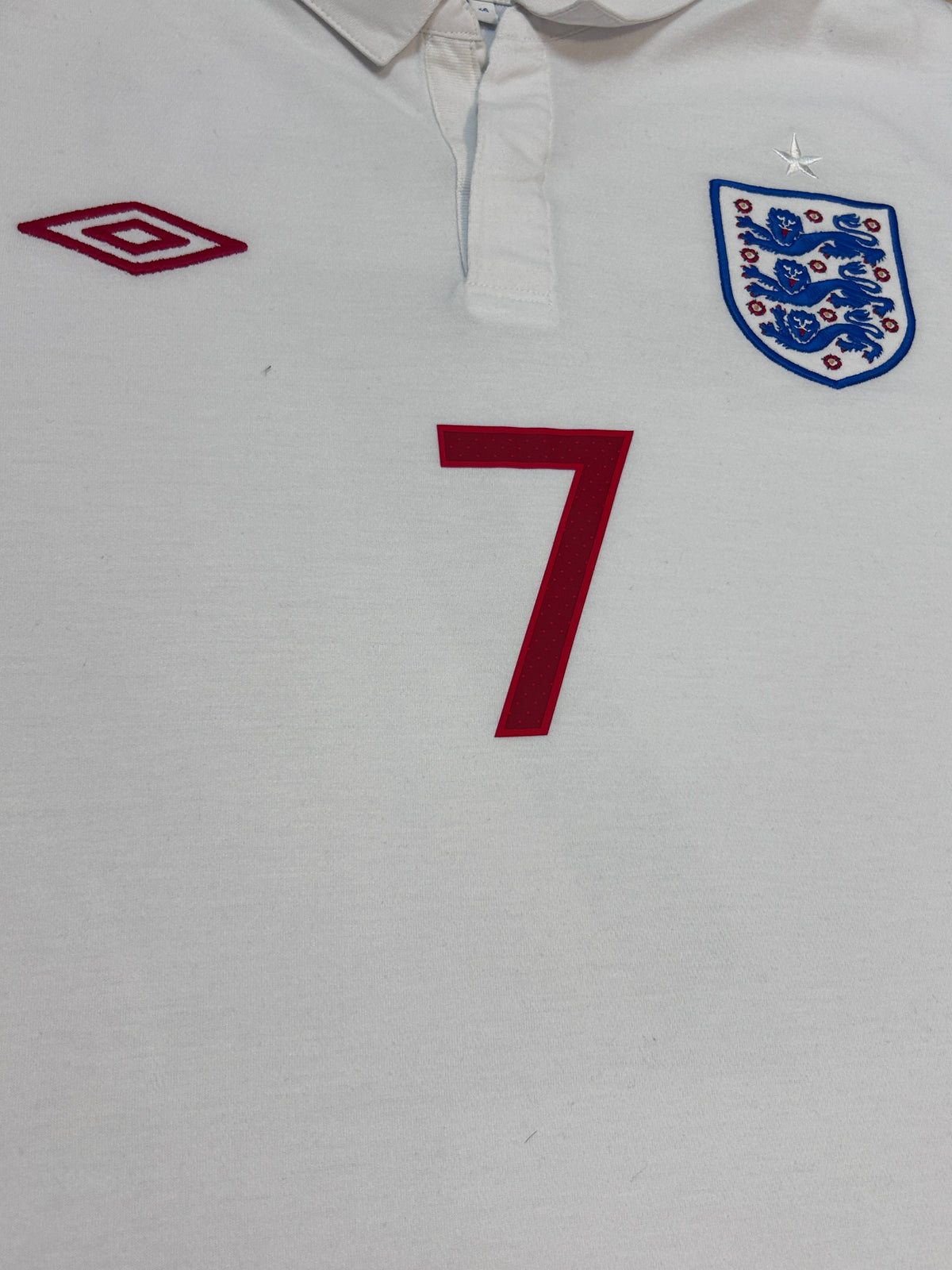Authentic Beckham #7 England 2010-11 Home Football