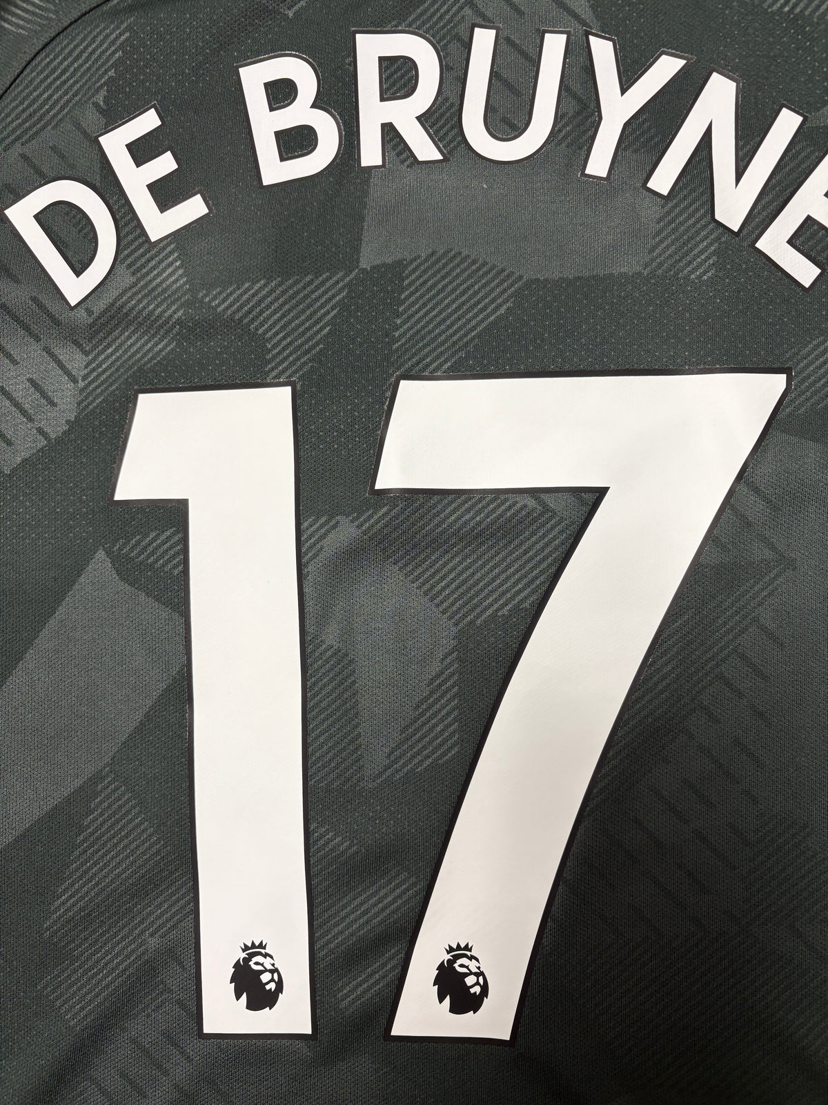 Authentic #17 De Bruyne Manchester City 2017-18 Third Football