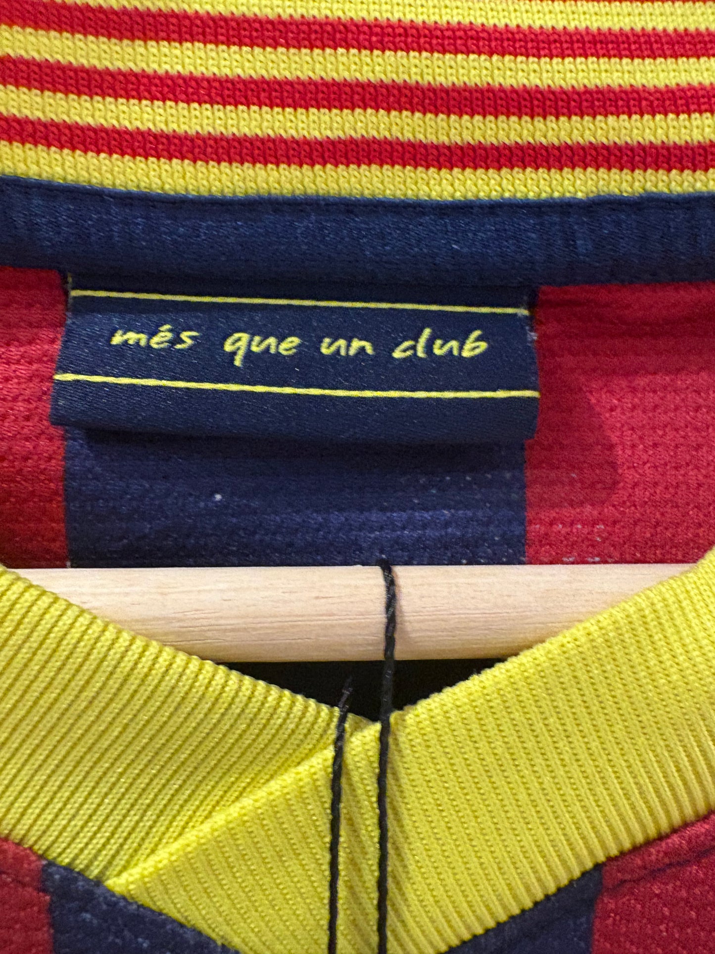 Vintage Barcelona 2013/14 Home Football Shirt