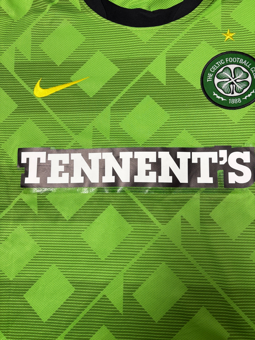Authentique maillot de football extérieur Ljunberg Celtic 2010-11 #17