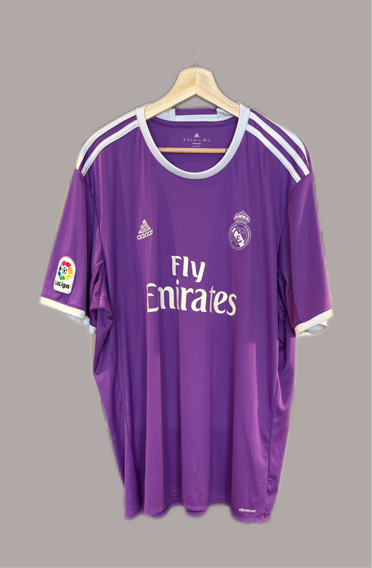Vintage Real Madrid 2016/17 Away Football Jersey