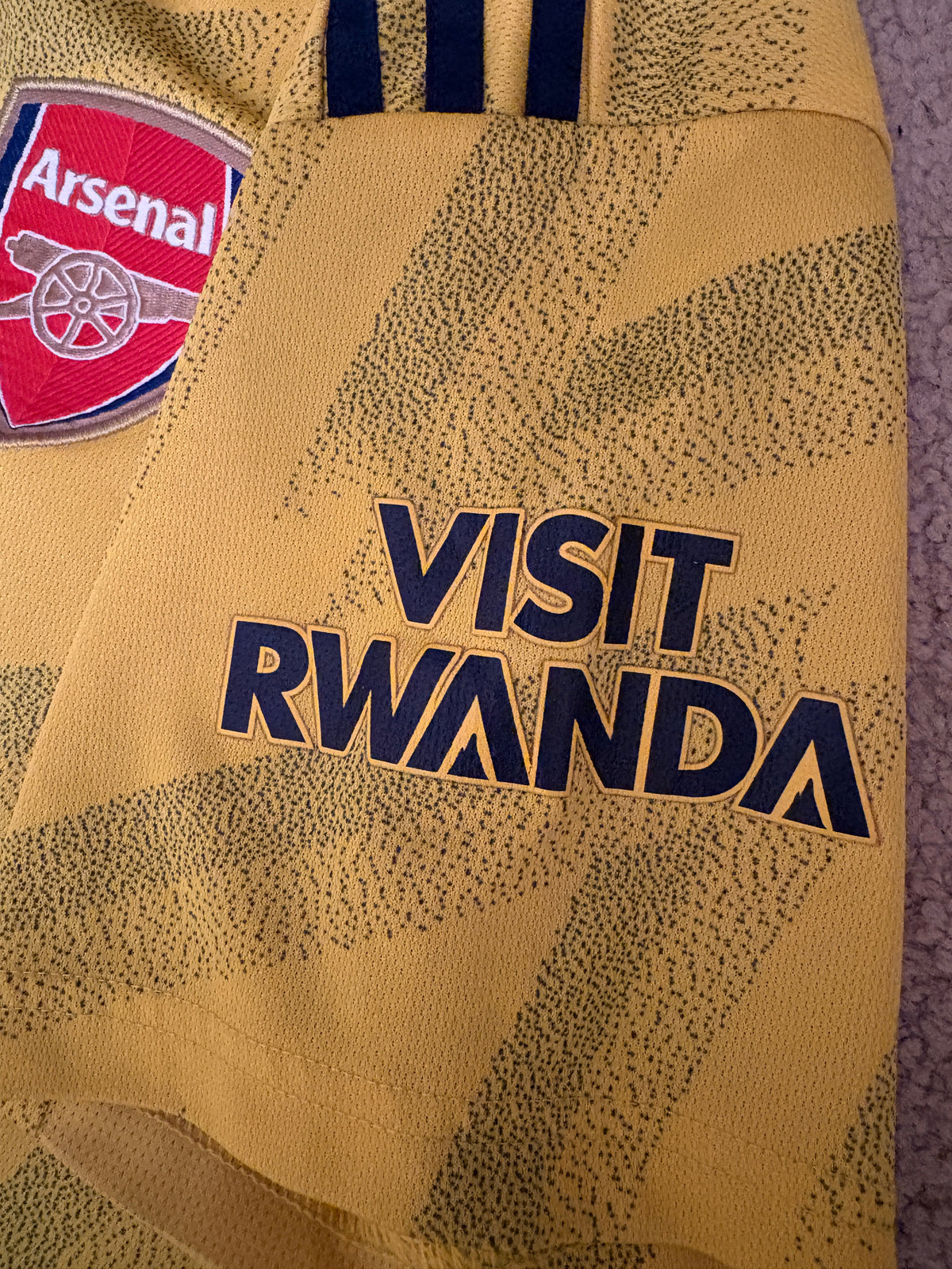 Authentic Saka #77 Arsenal 2019/20 Away football
