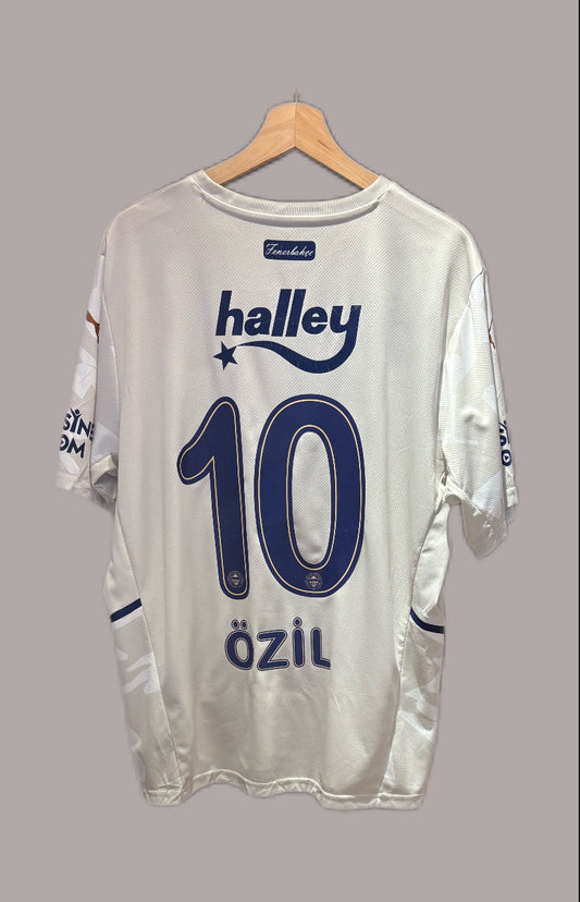 Vintage #10 Özil Puma Fenerbahçe SK 2021/22 away football jersey