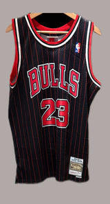 Vintage #23 Michael Jordan 1995-1996 Chicago Bulls Basketball Jersey