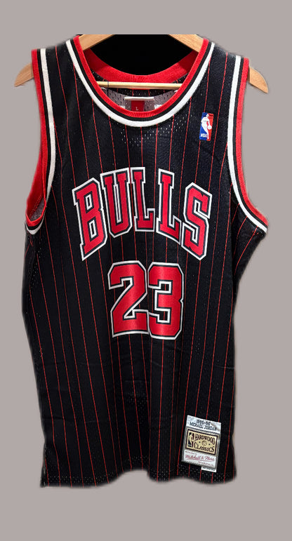 Vintage #23 Michael Jordan 1995-1996 Chicago Bulls Basketball Jersey