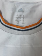 Adidas collar size L