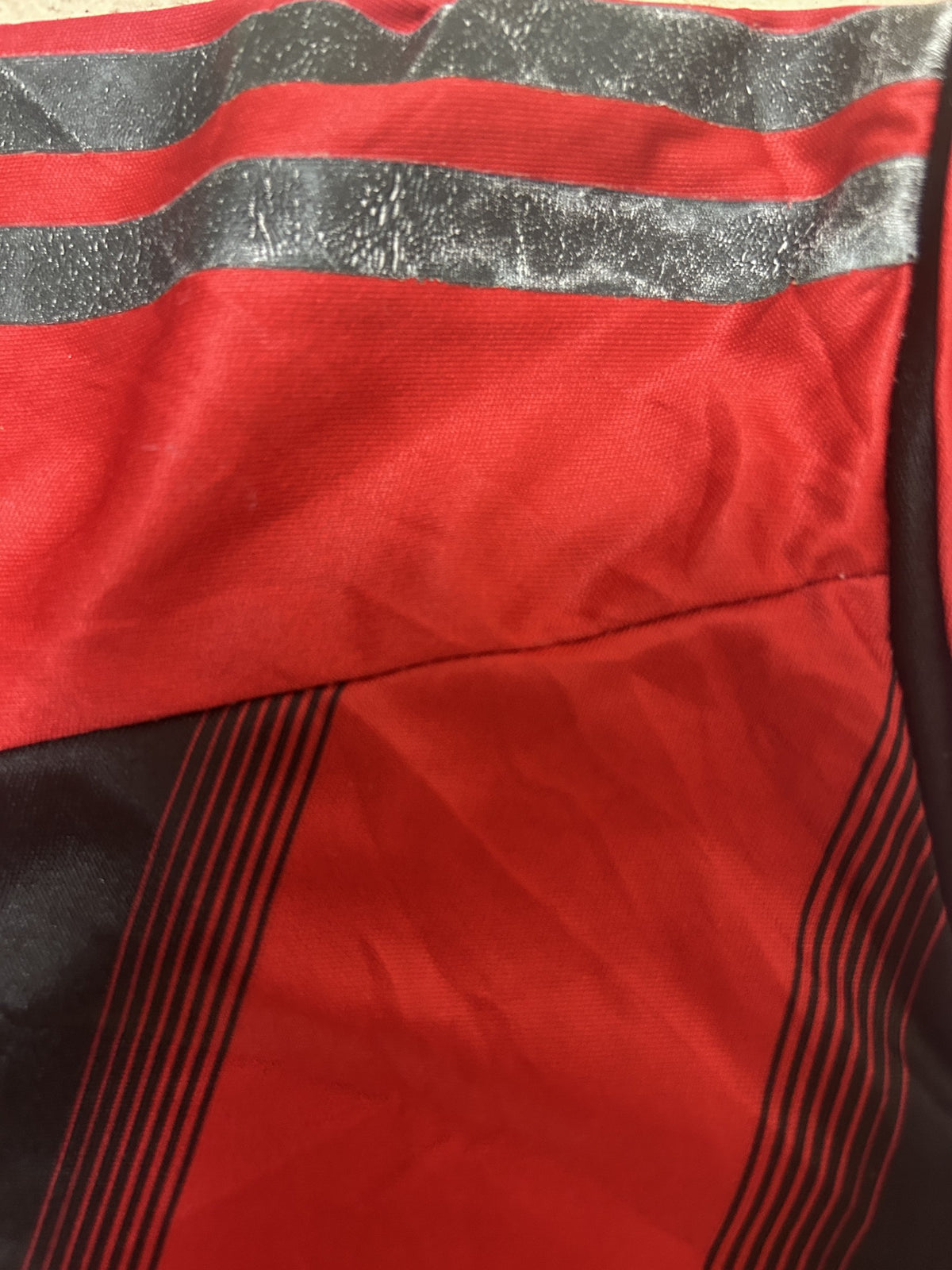 Shoulder stripe wear