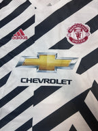 Crest and Chevrolet sponsor close-up