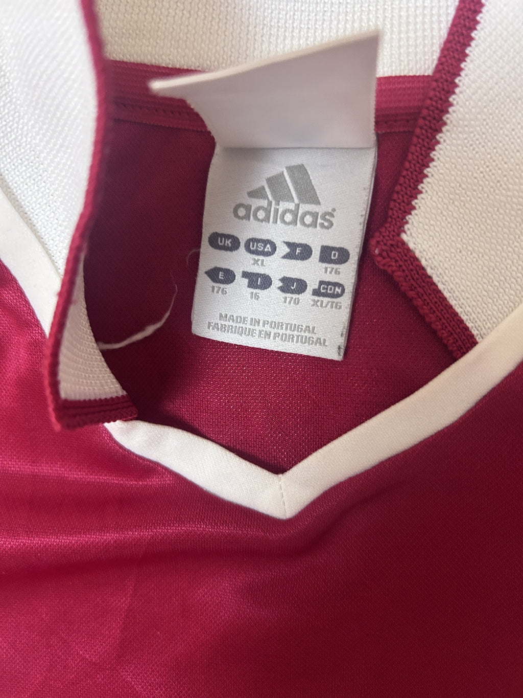 Adidas collar tag